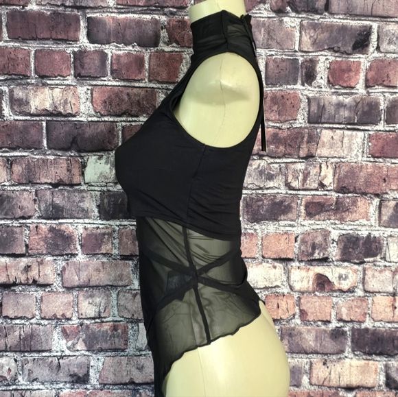 Johana Mesh Assymetrical Layered Top - Picture 8 of 16